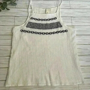 Robin K Embroidered spaghetti strap crinkle fabric Tank top